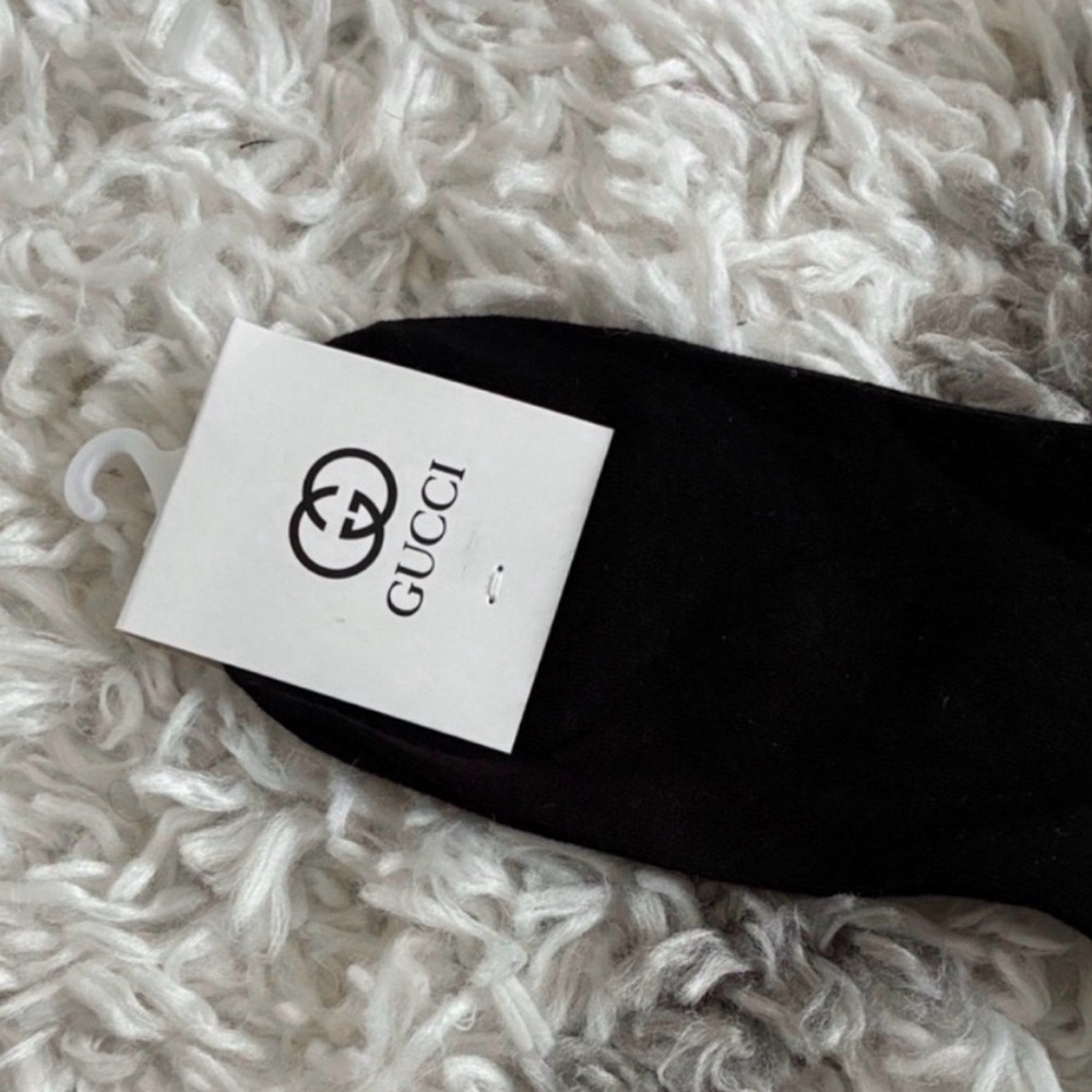 Gucci Black Socks with Signature Stripes - Picture 2 of 4
